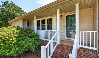 111 Highland Acres Dr, Boiling Springs, SC 29316