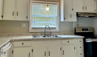 2255 Falmouth Rd, Charlotte, NC 28205