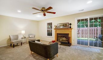 7044 FIELDHURST Ct, Alexandria, VA 22315