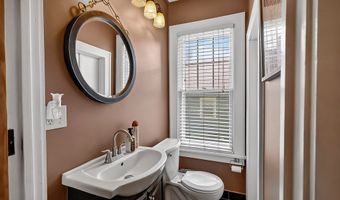 429 NE 8th St, Abilene, KS 67410