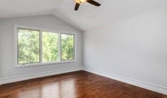 934 W Huron St, Ann Arbor, MI 48103