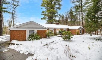 11 Strawberry Hill Rd, Bedford, NH 03110