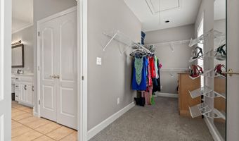 100 LANE PARK Dr, Alabaster, AL 35114