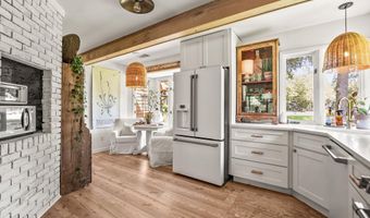 22 Chesterfield Lake Dr, Beaufort, SC 29906