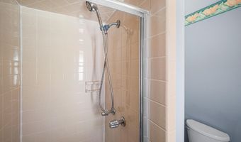 13 SCHUYLER Pl W, Bayonne, NJ 07002