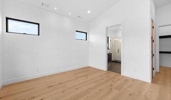 360 Briscoe Pl, Ashland, OR 97520