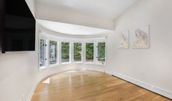 16 Perona Rd, Andover, NJ 07821
