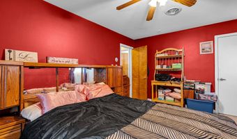 27 Carver St, Bayville, NJ 08721