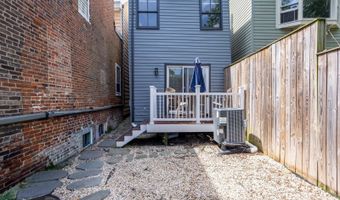 32 CORNHILL St, Annapolis, MD 21401