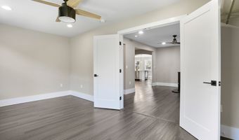 28 Alan Rd, Danbury, CT 06810