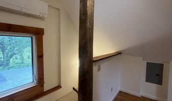 16 Germain St, Burlington, VT 05401