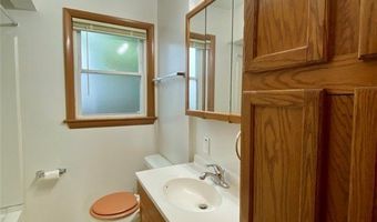 1881 17th St SW, Akron, OH 44314