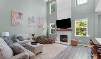 8 Secrest Dr, Arden, NC 28704