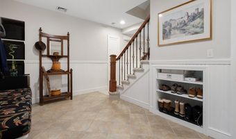 28 Hearthstone Pl, Andover, MA 01810