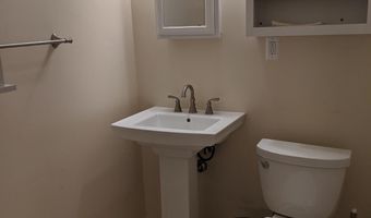 46 E BUTLER Avenue Unit 2Nd Level 2Nd Level, Ambler, PA 19002