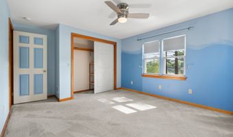 16 Lake St, Burlington, CT 06013