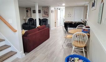 93 E Huntress Pond Rd, Barnstead, NH 03225