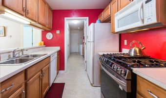 1385 Addington Ln, Ann Arbor, MI 48108