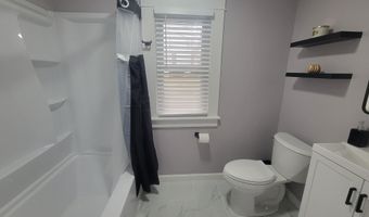 12 Division St A, Danbury, CT 06810