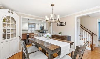 27 Christine Dr, Barrington, RI 02806