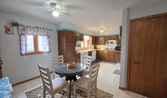 14 S Illinois St, Aberdeen, SD 57401
