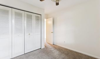 8366 GLASTONBURY Ct, Annandale, VA 22003