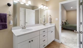 39 Curtis Miles Rd, Alexander, NC 28701