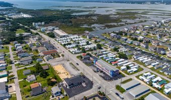 413 W Fort Macon Rd, Atlantic Beach, NC 28512