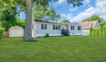504 Holly Blvd, Bayville, NJ 08721