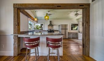 9 First Ave, Branford, CT 06405