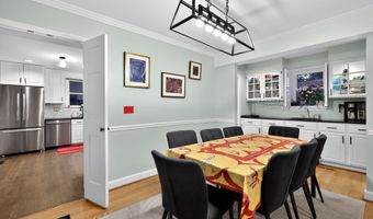 9302 W PARKHILL Dr, Bethesda, MD 20814