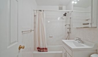 5301 WESTBARD Cir 328, Bethesda, MD 20816