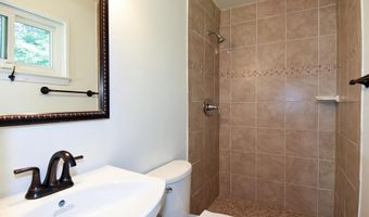 7513 SEBAGO Rd, Bethesda, MD 20817