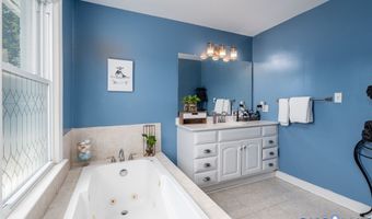 12289 Cedar Ln, Ashland, VA 23005