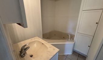3667 ARTHESIA St E, Armstrong, IL 61812