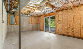 18 Lorden Rd, New Boston, NH 03070