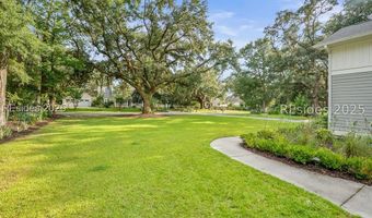 9 Bajala Dr E, Beaufort, SC 29907