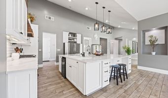 5865 Egan Crest Dr, Las Vegas, NV 89149