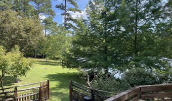 245 Lakeside Dr, Aberdeen, NC 28315