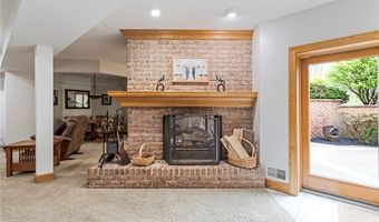 7435 S Raccoon Rd, Canfield, OH 44406