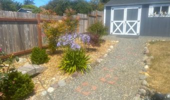 420 FIR St, Brookings, OR 97415