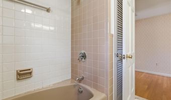2 High Ridge Dr, Cumberland, RI 02864