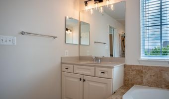 42243 CANARY GRASS Sq, Aldie, VA 20105
