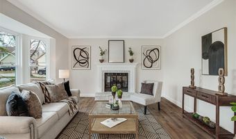 190 Oakbriar Farm Dr, Ballwin, MO 63021