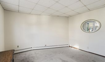 98 W 49TH St, Bayonne, NJ 07002