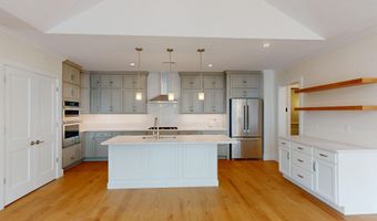 4 Longview Dr 403, Atkinson, NH 03811