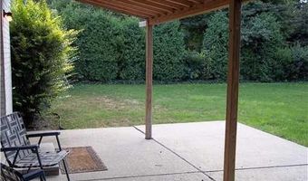 3253 Lockridge Dr, Ann Arbor, MI 48108