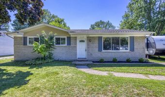1113 Summer St, Algonac, MI 48001