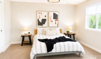 3755 E Parkcenter, Boise, ID 83716