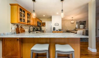 8 Hollyhock Knoll Ct 8, Bourne, MA 02532
